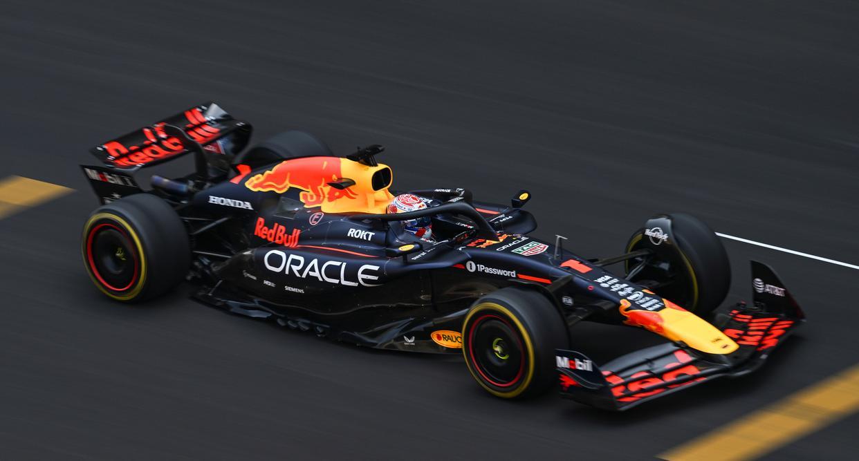 迈凯伦横扫红牛车队，汉密尔顿关键制胜