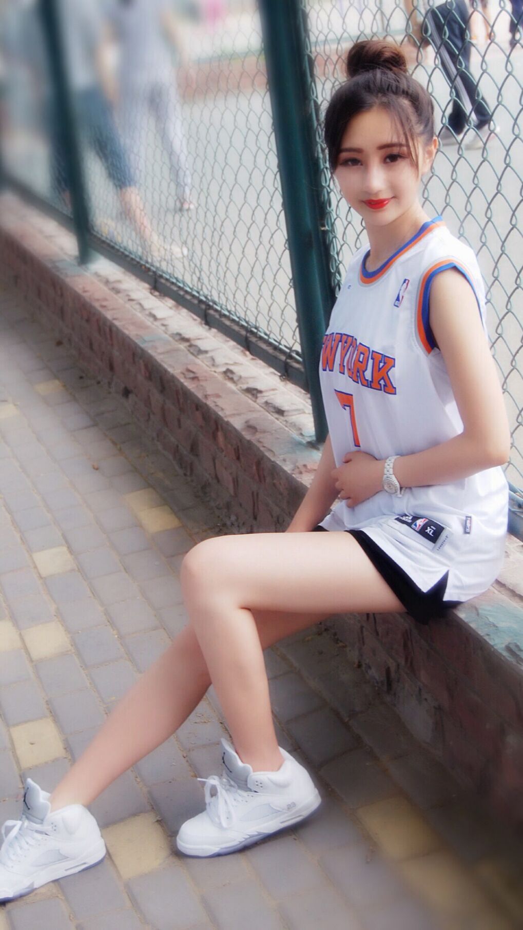 开云官网-当F1撞上足球，从马里拿下多特蒙德看体育叙事的跨界迷思与融合狂欢